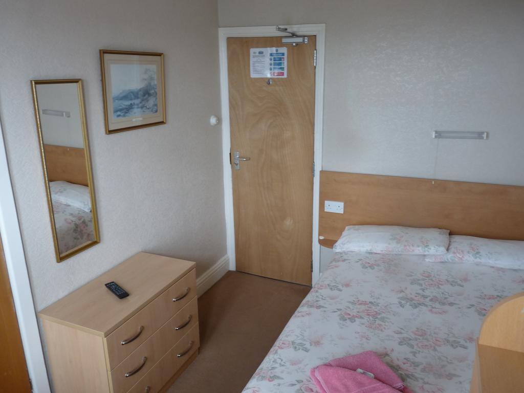 Moorings Hotel ブラックプール 部屋 写真