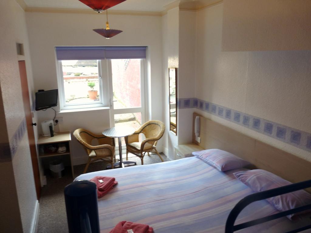 Moorings Hotel ブラックプール 部屋 写真
